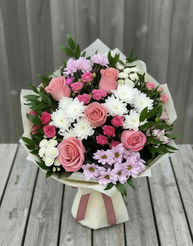 Букет цветов из: Альстромерии, Гвоздики, Розы и Хризантемы в Очере