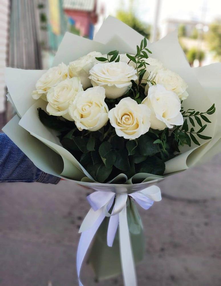 Букет Белые розы Проуд в Очере