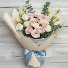 Букет цветов из:  Лизиантусы в Очере