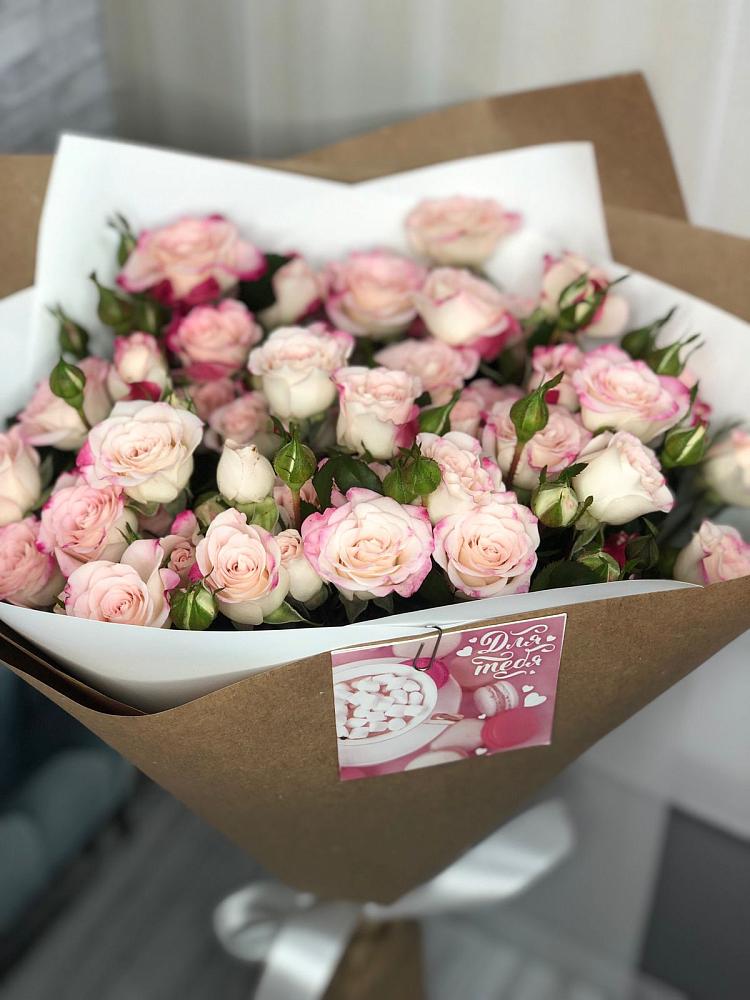 Букет цветов из: Розы в Очере