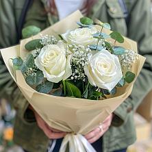 Букет цветов из:  Розы в Очере