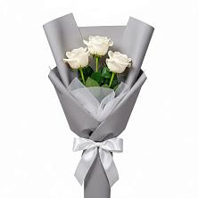 Букет 3 белые розы в Очере