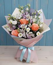 Букет цветов из:  Лизиантусы, Розы, Альстромерии и Гипсофила в Очере