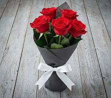 5 Красных роз Эдлесс Лав
