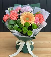 Букет цветов из:  Гвоздики, Розы, Герберы и Хризантемы #REPLACE_PRED# Очере