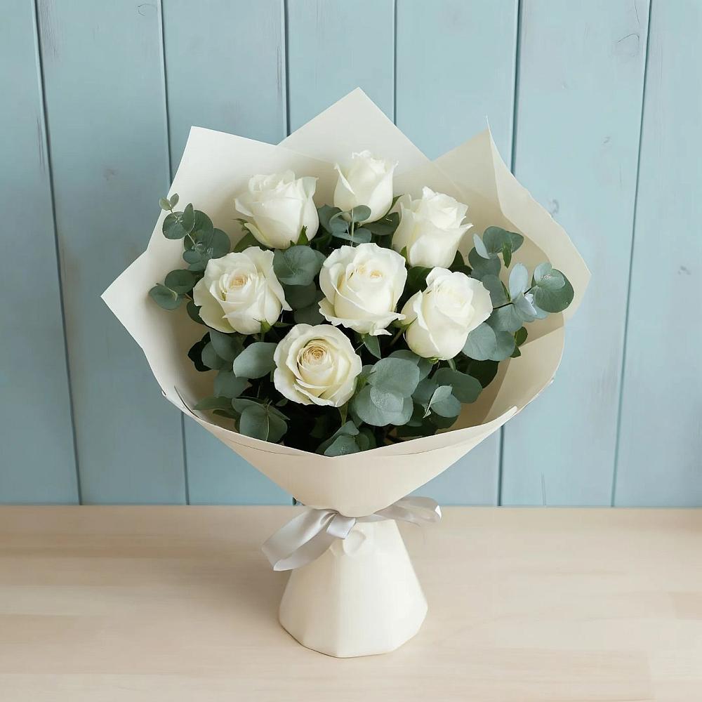 Букет Белые розы в Эвкалипте в Очере