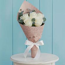 Букет цветов из:  Розы в Очере