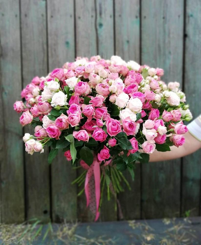 Букет Розовые кустовые розы Натали и Лав Лидия в Очере