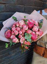 Букет цветов из:  Розы в Очере