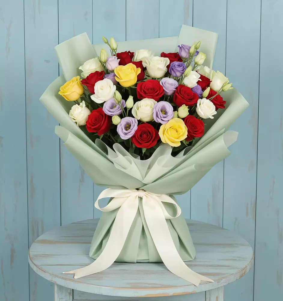 Букет цветов из: Розы в Очере