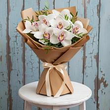 Букет цветов из:  Орхидеи и Розы в Очере